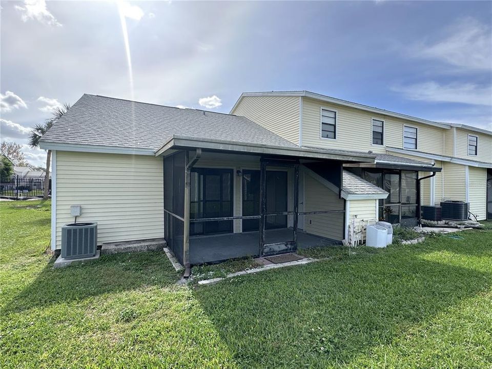 For Rent: $1,650 (2 beds, 2 baths, 1005 Square Feet)