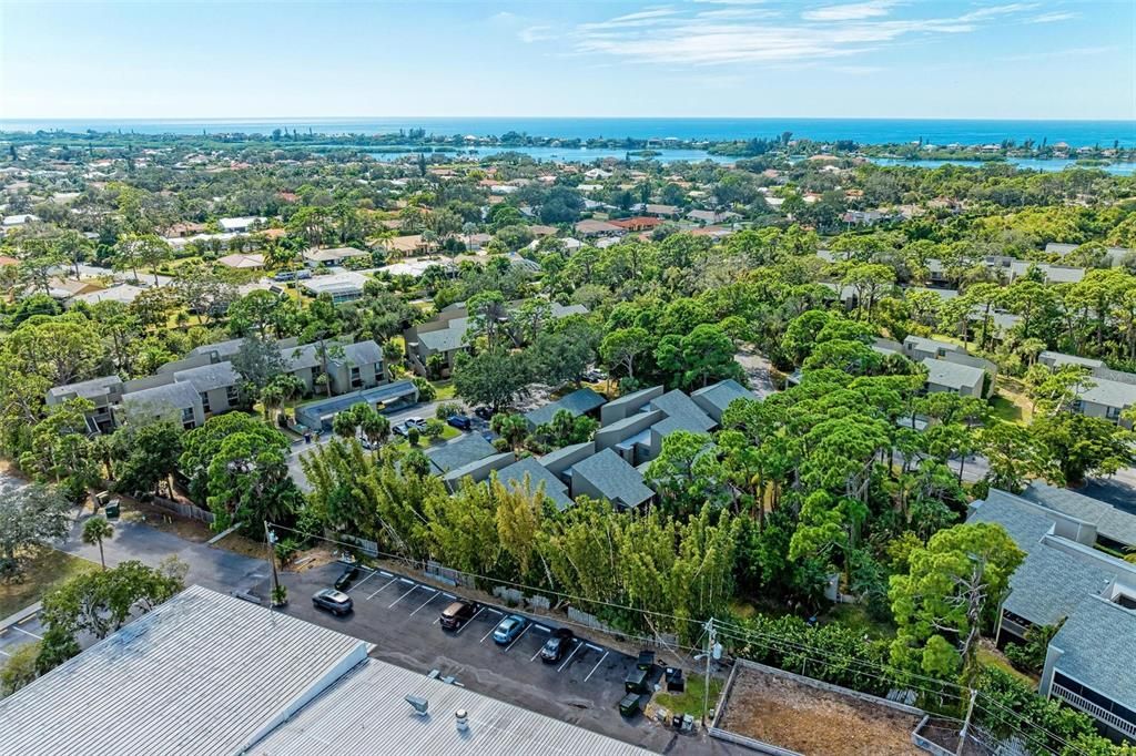 For Sale: $225,000 (2 beds, 2 baths, 1325 Square Feet)