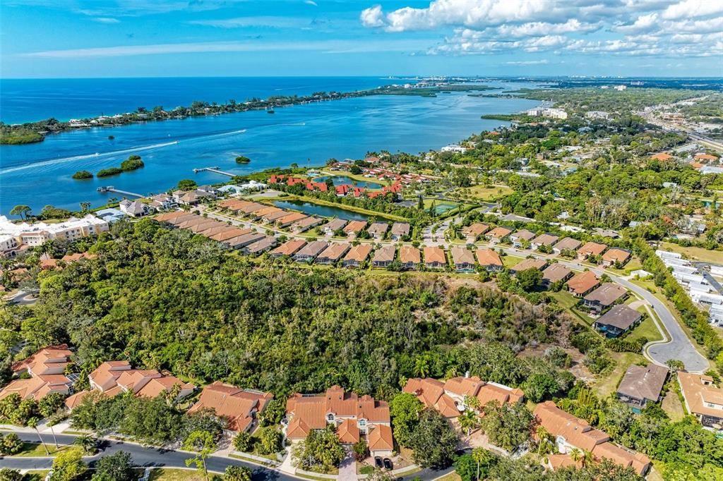 For Sale: $225,000 (2 beds, 2 baths, 1325 Square Feet)