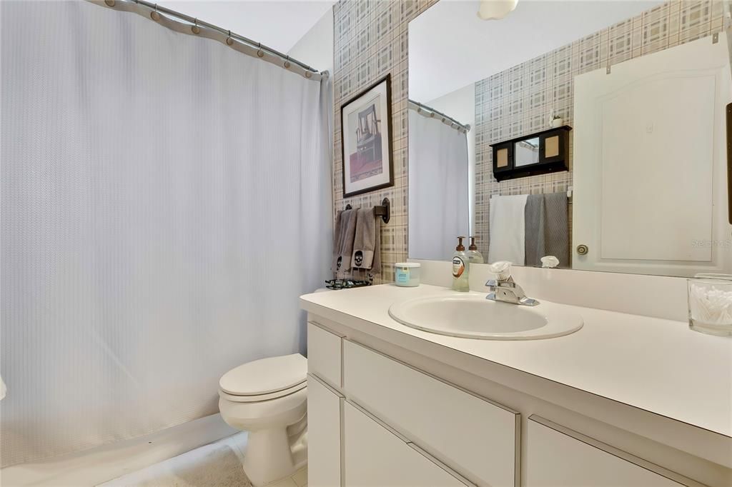 En Venta: $450,000 (3 camas, 2 baños, 1927 Pies cuadrados)