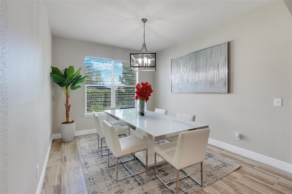 For Sale: $699,000 (5 beds, 4 baths, 3593 Square Feet)