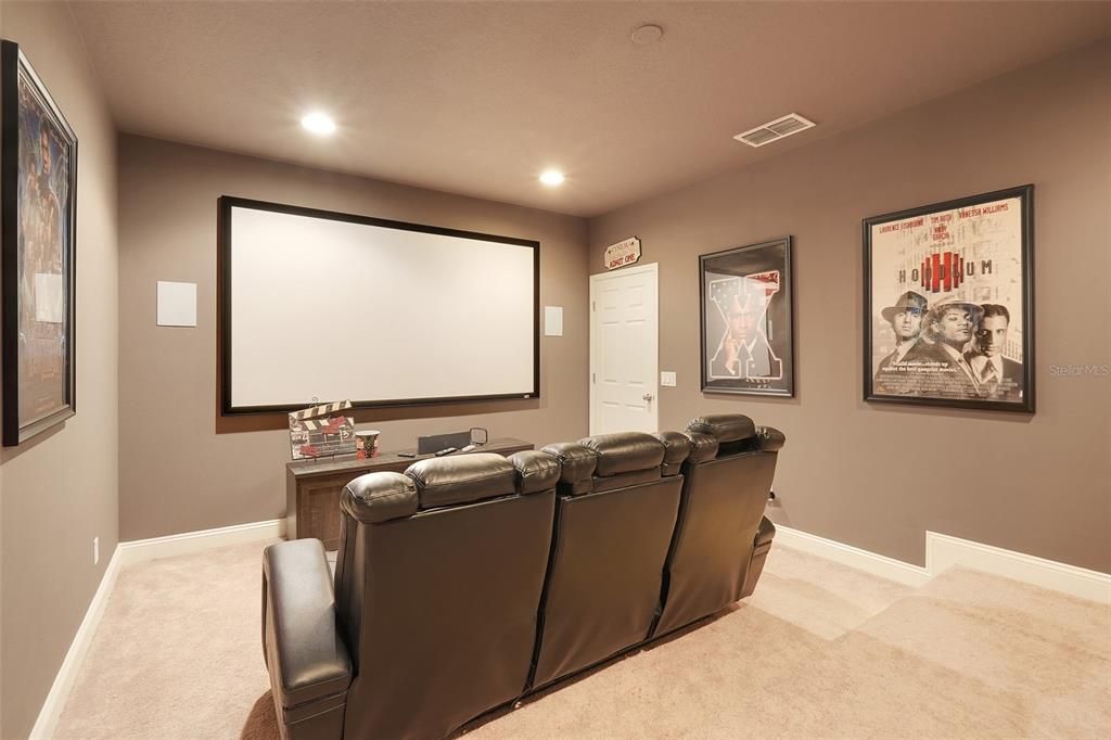 For Sale: $699,000 (5 beds, 4 baths, 3593 Square Feet)