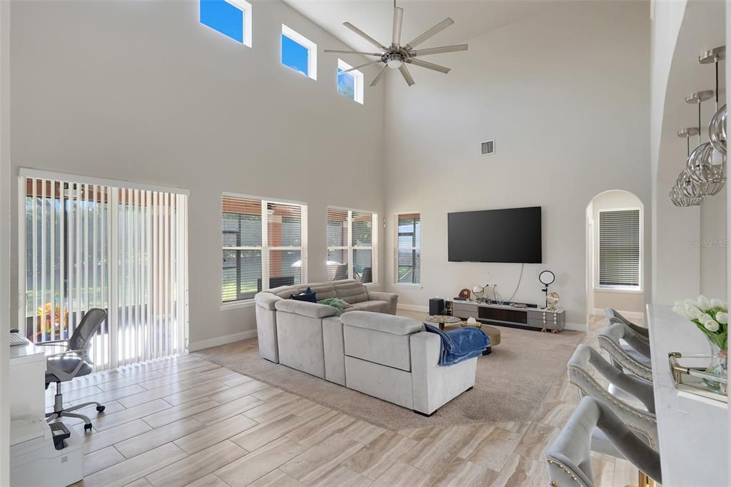 For Sale: $699,000 (5 beds, 4 baths, 3593 Square Feet)