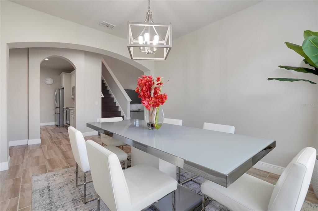 For Sale: $699,000 (5 beds, 4 baths, 3593 Square Feet)