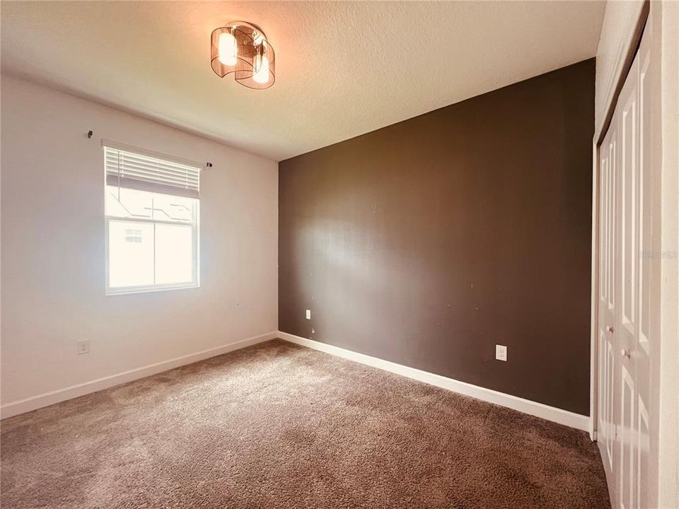 For Sale: $356,000 (4 beds, 3 baths, 1959 Square Feet)