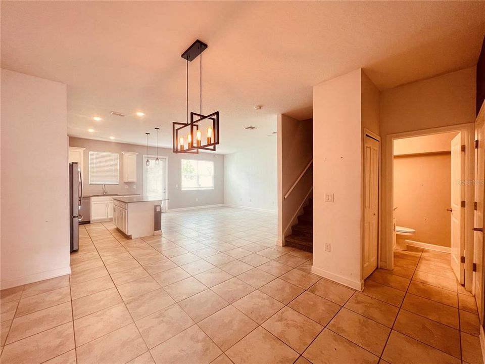 For Sale: $356,000 (4 beds, 3 baths, 1959 Square Feet)