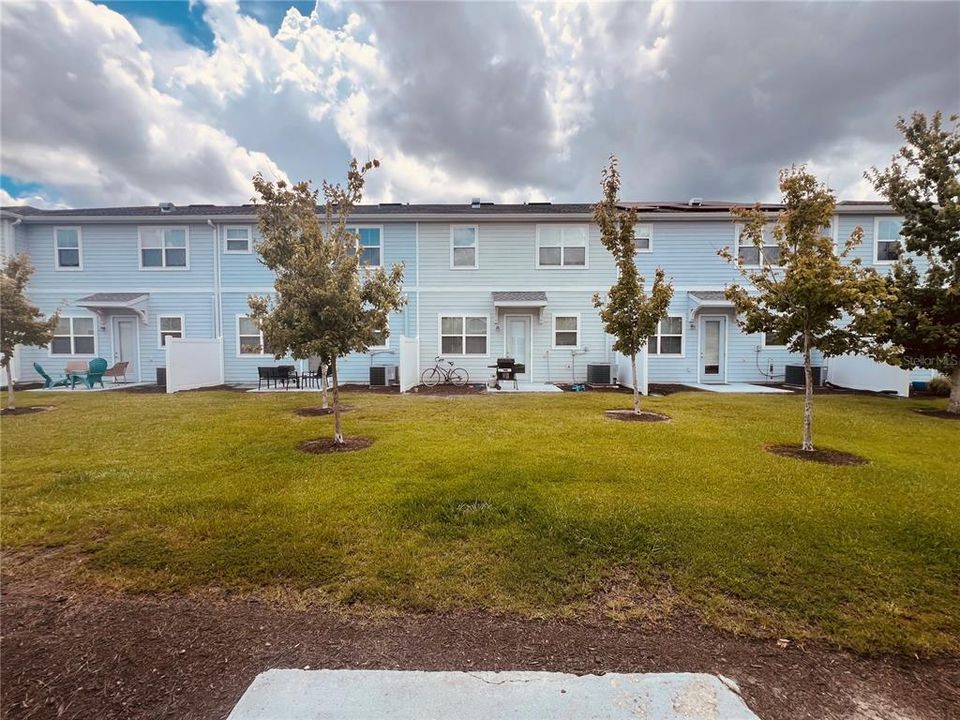 For Sale: $356,000 (4 beds, 3 baths, 1959 Square Feet)