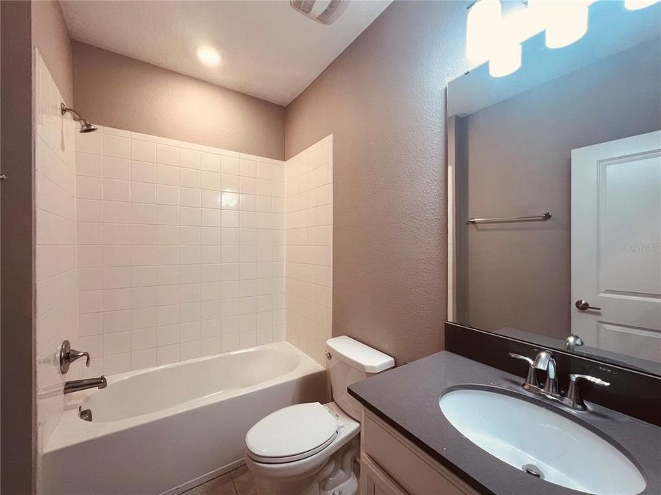 For Sale: $356,000 (4 beds, 3 baths, 1959 Square Feet)