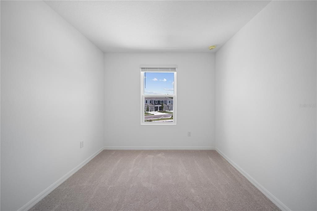 For Rent: $2,200 (3 beds, 2 baths, 1373 Square Feet)