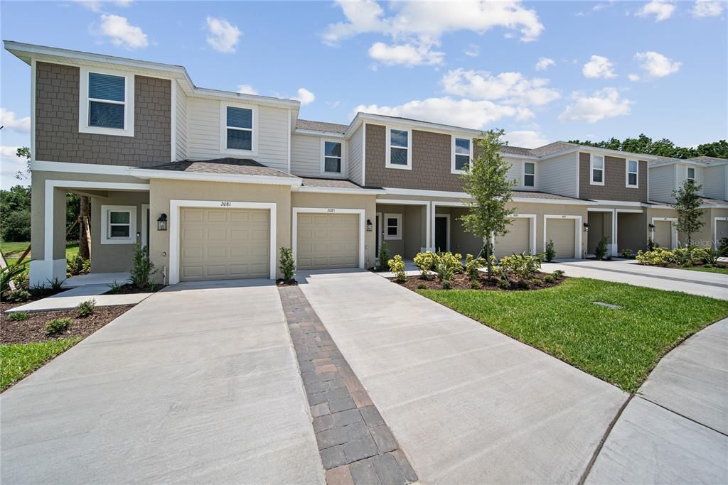 For Rent: $2,200 (3 beds, 2 baths, 1373 Square Feet)