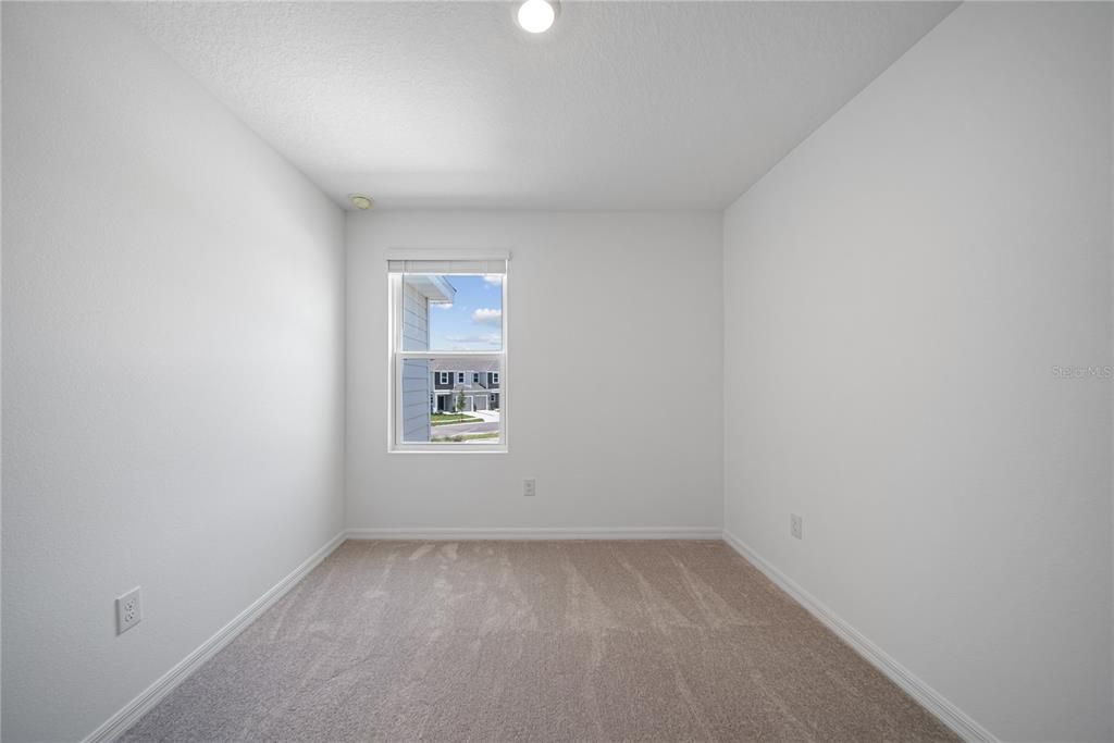 For Rent: $2,200 (3 beds, 2 baths, 1373 Square Feet)