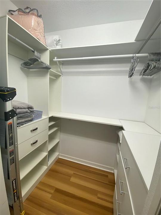 For Rent: $1,800 (3 beds, 2 baths, 1200 Square Feet)