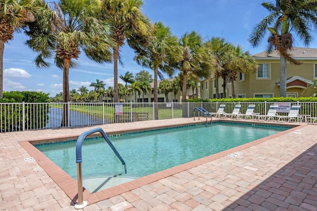 For Rent: $1,800 (3 beds, 2 baths, 1200 Square Feet)