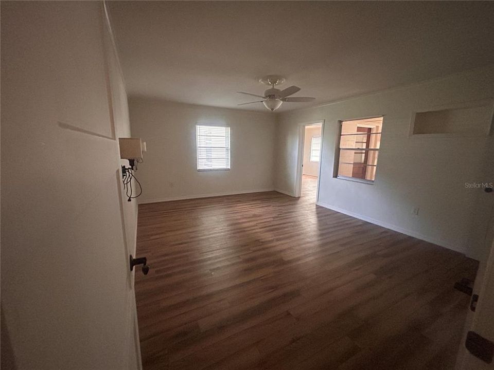 For Sale: $389,000 (3 beds, 2 baths, 2761 Square Feet)