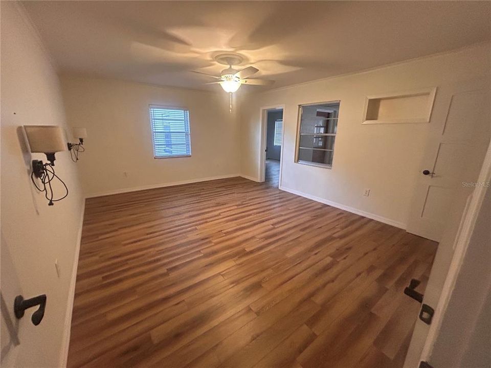 For Sale: $389,000 (3 beds, 2 baths, 2761 Square Feet)