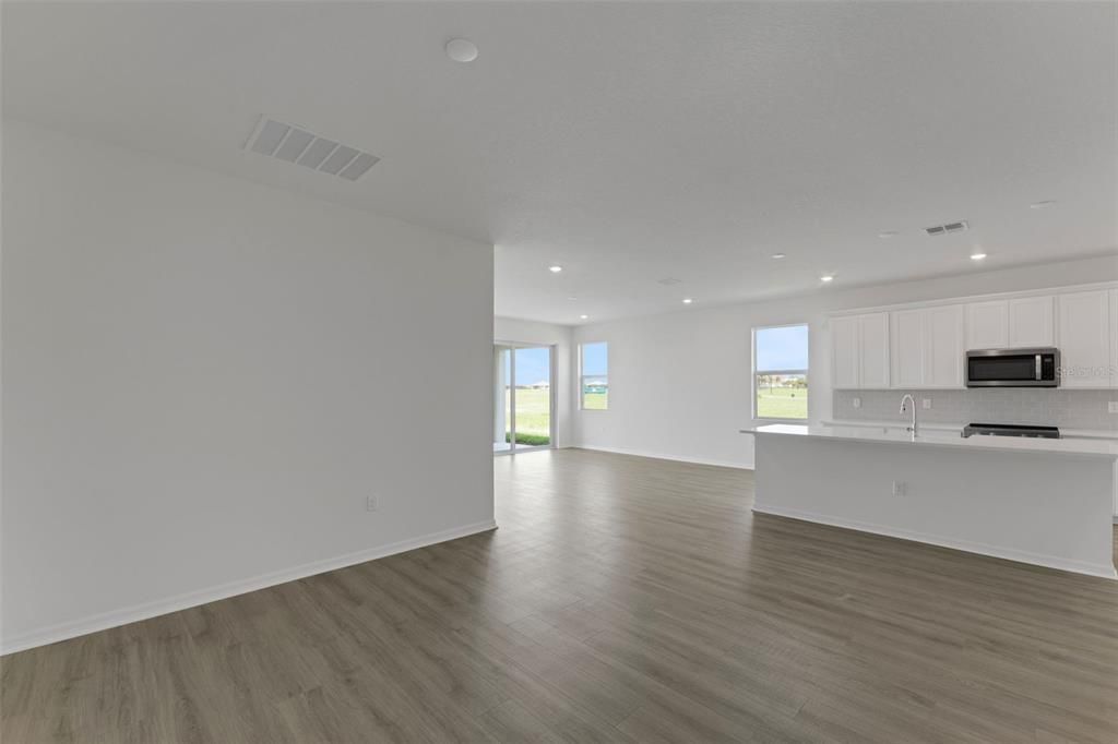 На продажу: $470,990 (3 спален, 3 ванн, 2088 Квадратных фут)