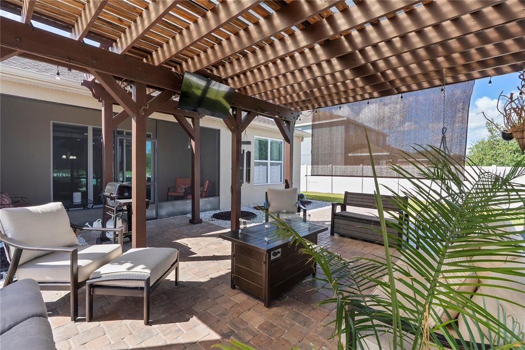 En Venta: $465,000 (5 camas, 2 baños, 2518 Pies cuadrados)