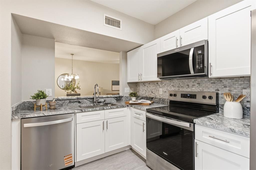 For Sale: $175,000 (3 beds, 2 baths, 1151 Square Feet)