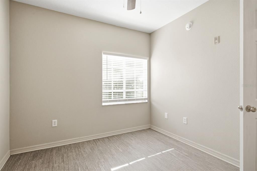 For Sale: $175,000 (3 beds, 2 baths, 1151 Square Feet)