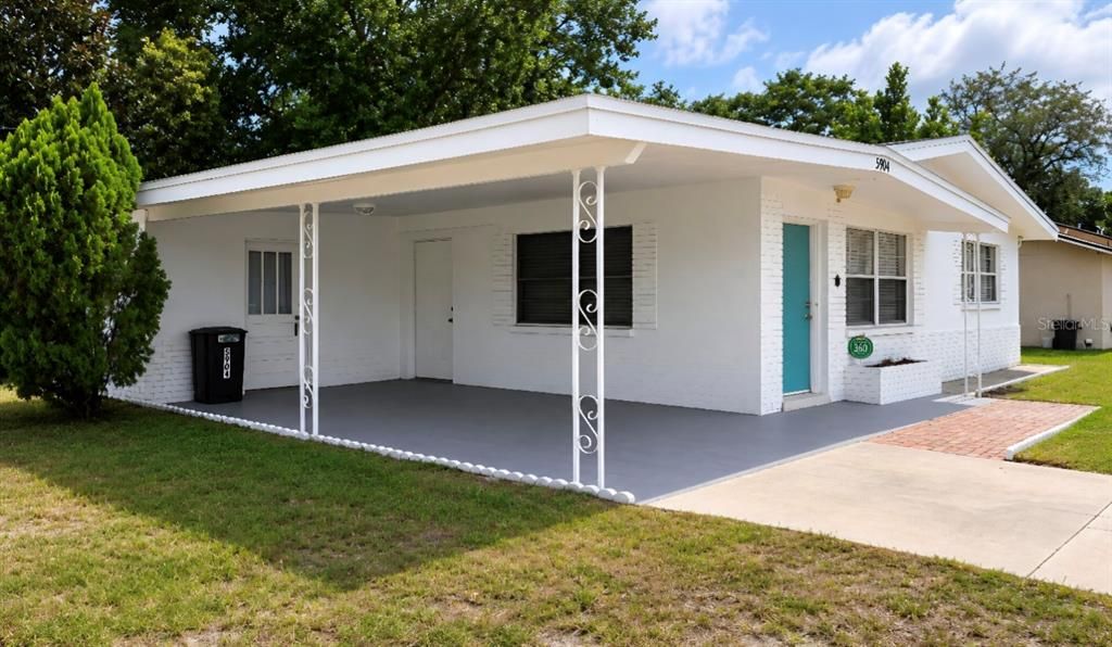 For Sale: $234,999 (2 beds, 1 baths, 802 Square Feet)