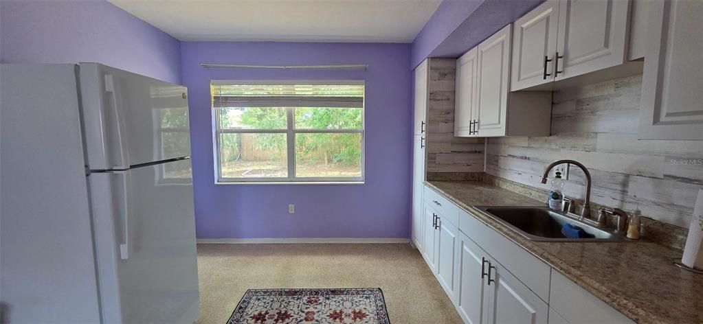 For Sale: $234,999 (2 beds, 1 baths, 802 Square Feet)