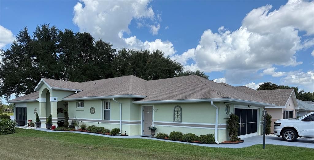 For Sale: $385,000 (3 beds, 2 baths, 1684 Square Feet)