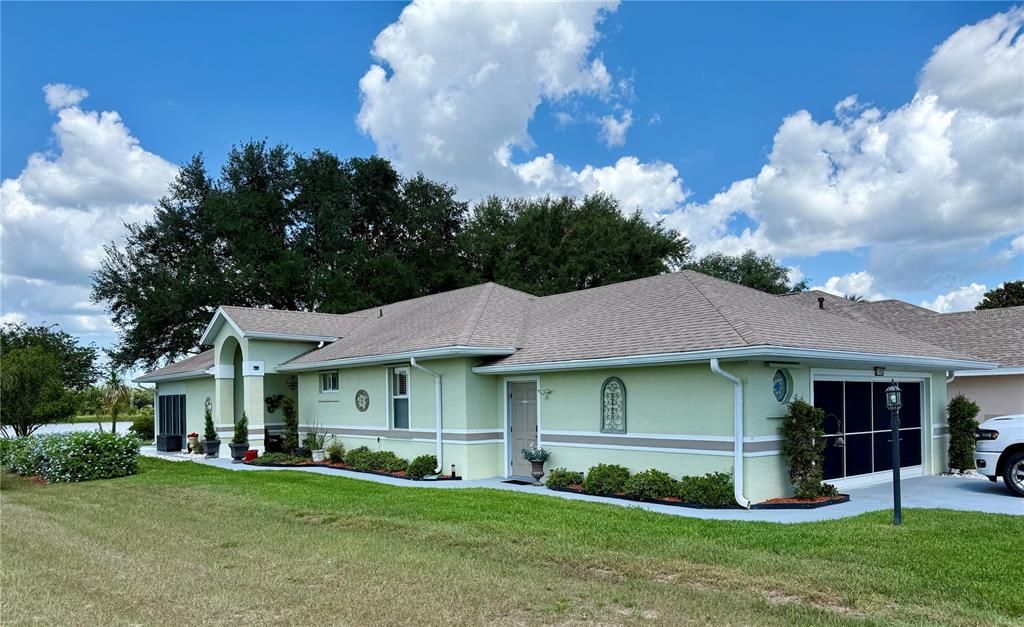 For Sale: $385,000 (3 beds, 2 baths, 1684 Square Feet)