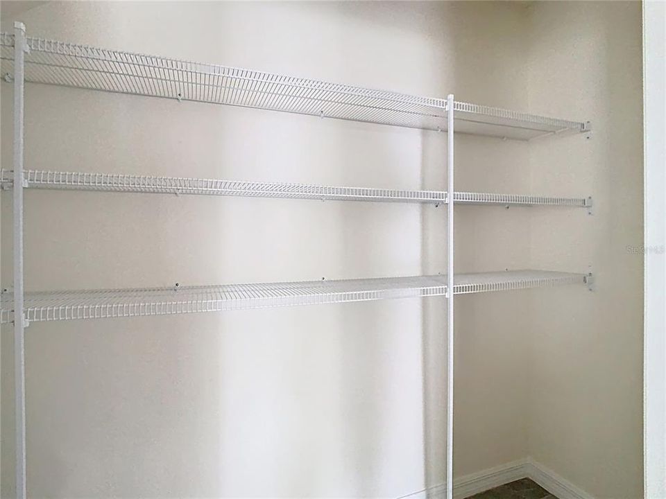 В аренду: $2,000 (4 спален, 2 ванн, 2260 Квадратных фут)