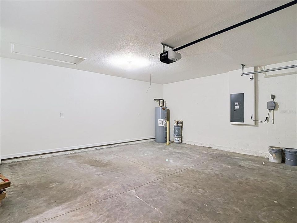 В аренду: $1,800 (4 спален, 2 ванн, 1665 Квадратных фут)