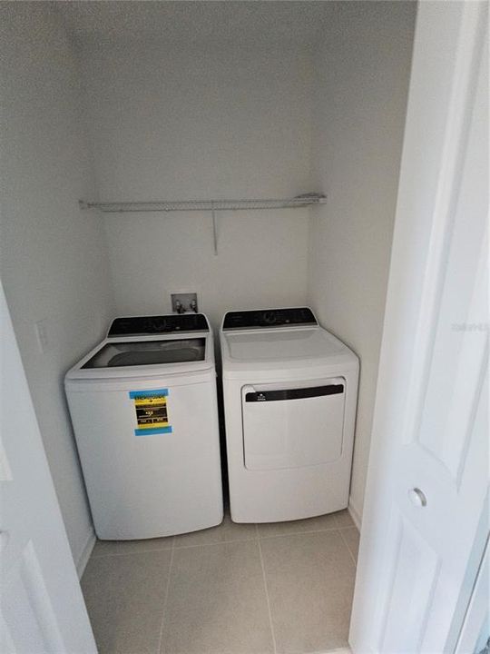 В аренду: $2,300 (3 спален, 2 ванн, 1689 Квадратных фут)