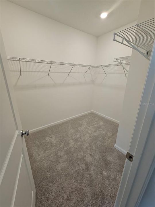 В аренду: $2,300 (3 спален, 2 ванн, 1689 Квадратных фут)