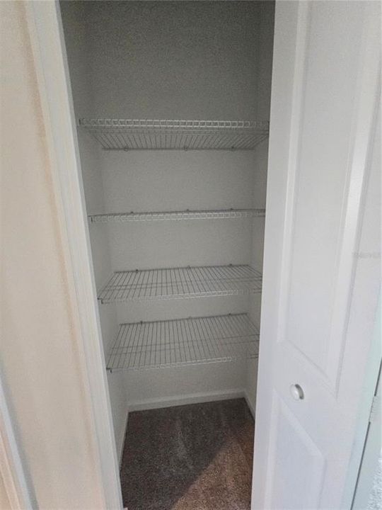 В аренду: $2,300 (3 спален, 2 ванн, 1689 Квадратных фут)