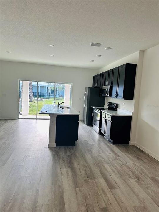 For Rent: $2,500 (3 beds, 2 baths, 1722 Square Feet)