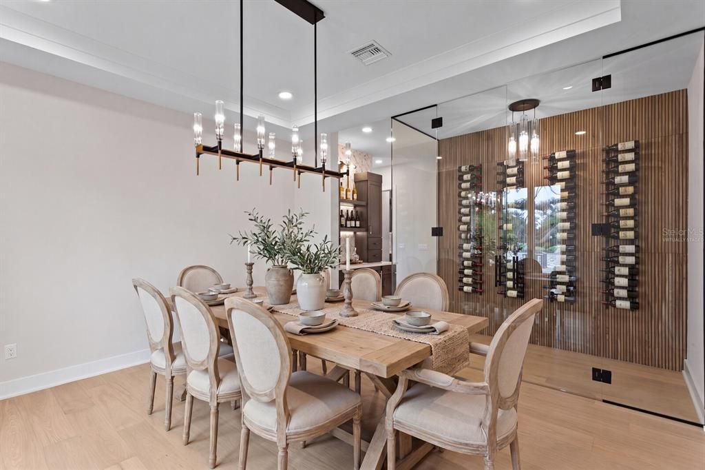 For Sale: $4,900,000 (5 beds, 5 baths, 6596 Square Feet)