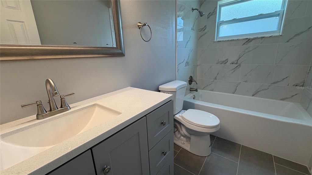 For Sale: $245,900 (3 beds, 2 baths, 1408 Square Feet)