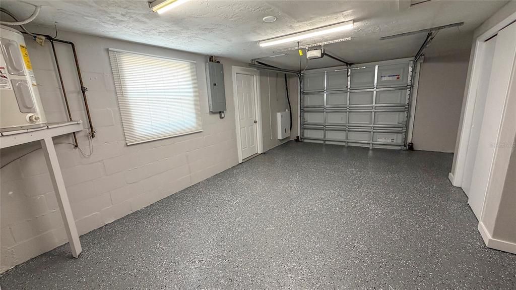 For Sale: $245,900 (3 beds, 2 baths, 1408 Square Feet)