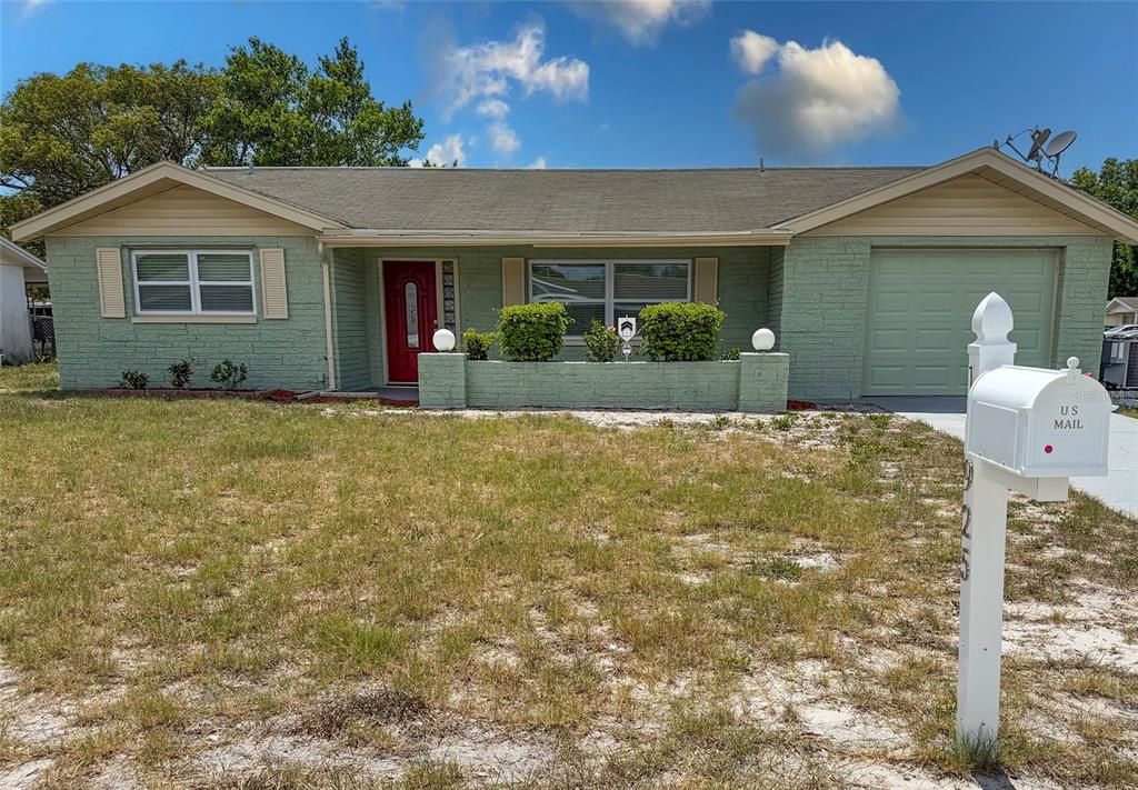 For Sale: $245,900 (3 beds, 2 baths, 1408 Square Feet)