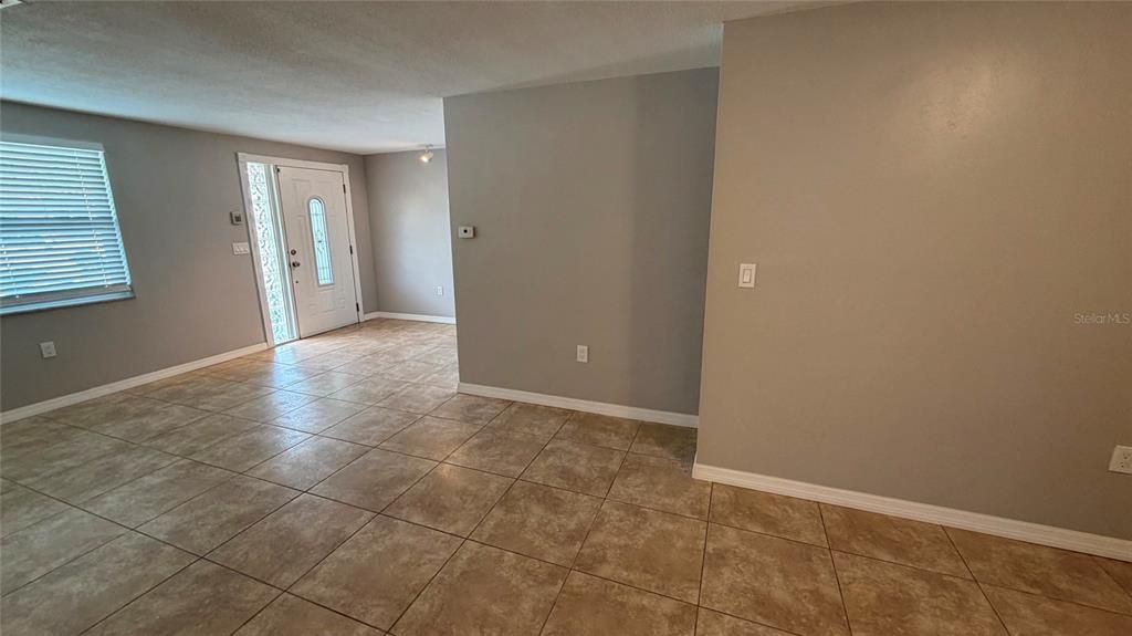 For Sale: $245,900 (3 beds, 2 baths, 1408 Square Feet)
