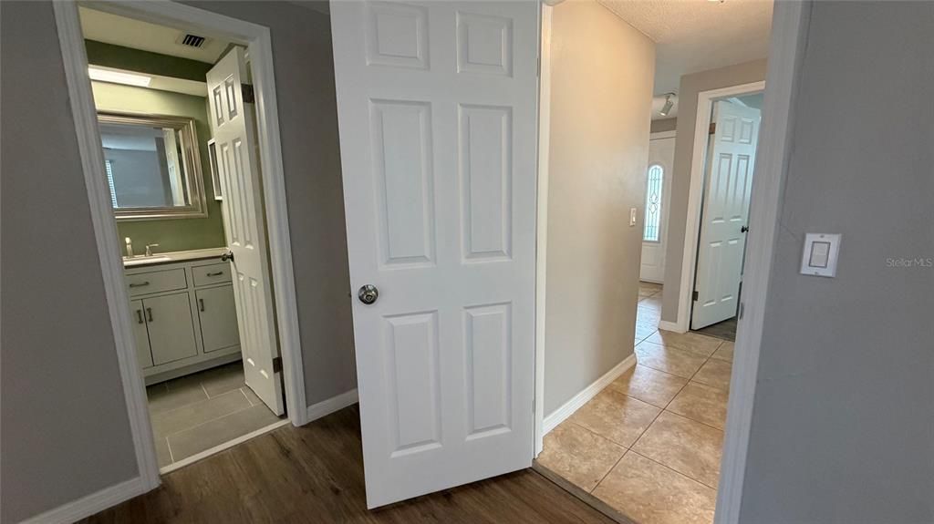 For Sale: $245,900 (3 beds, 2 baths, 1408 Square Feet)