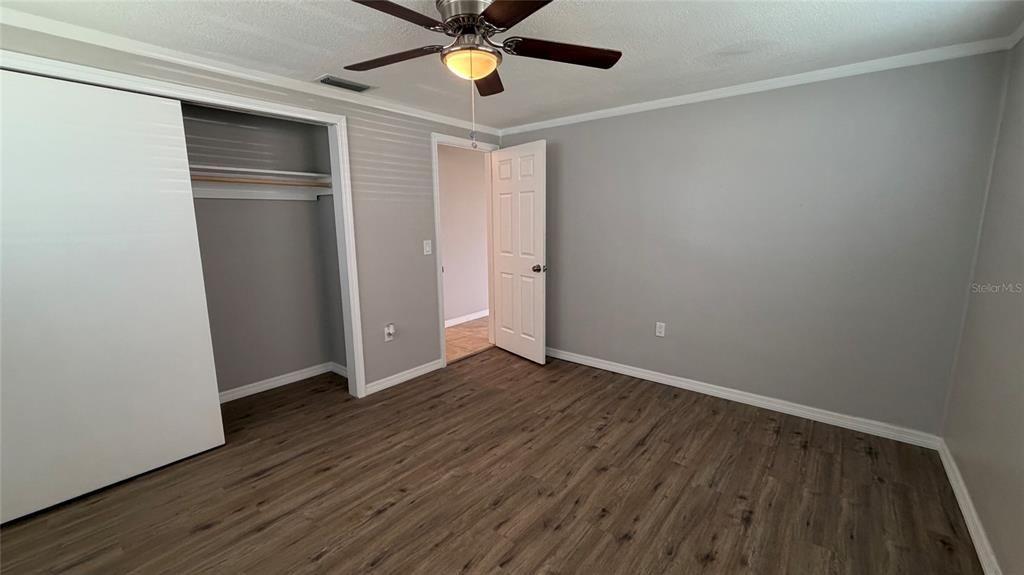 For Sale: $245,900 (3 beds, 2 baths, 1408 Square Feet)