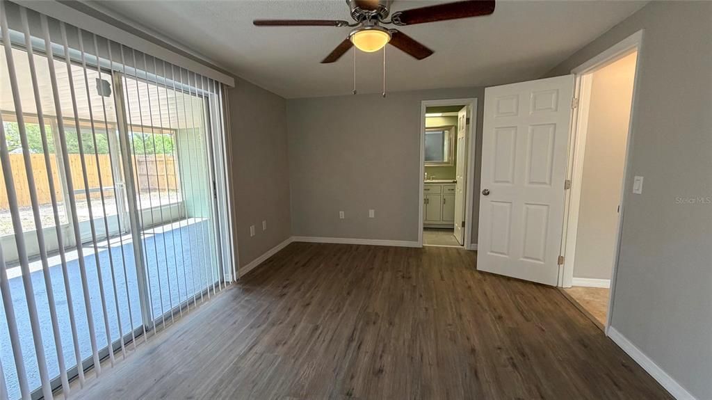 For Sale: $245,900 (3 beds, 2 baths, 1408 Square Feet)
