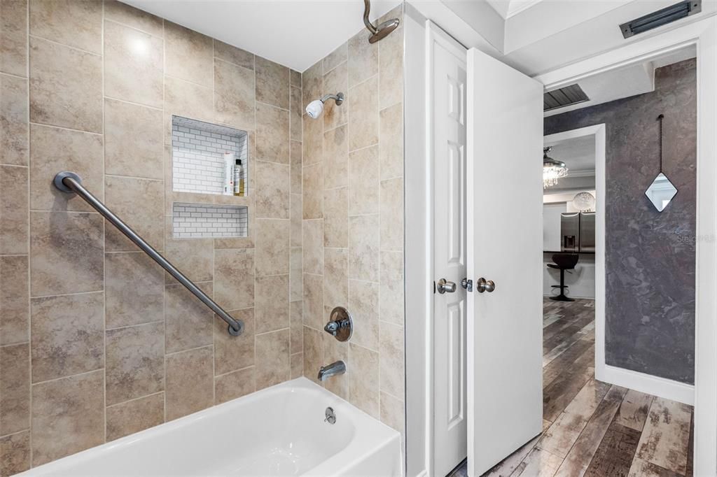 For Sale: $689,900 (3 beds, 2 baths, 1811 Square Feet)