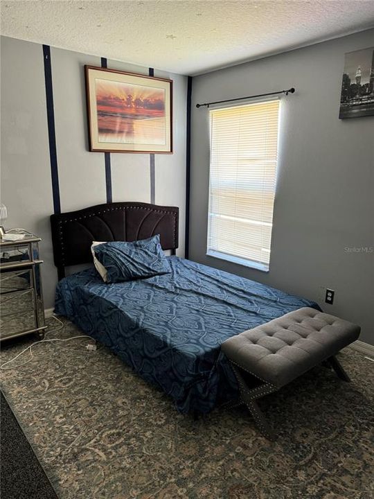 En Venta: $395,500 (4 camas, 2 baños, 1918 Pies cuadrados)
