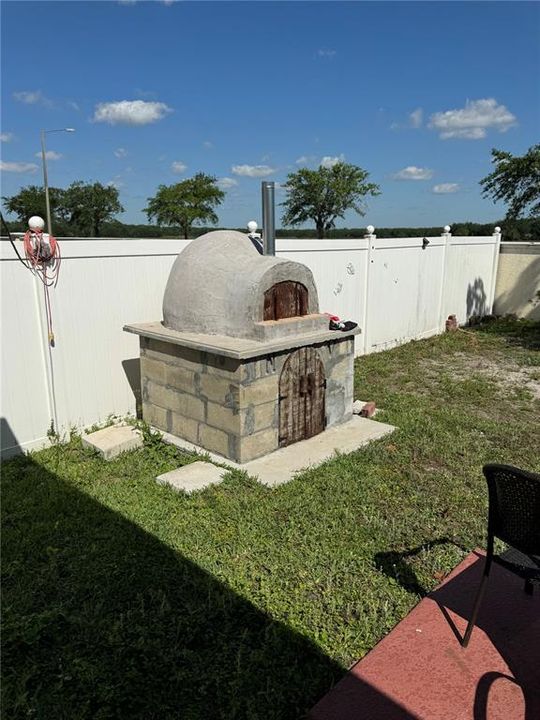 En Venta: $395,500 (4 camas, 2 baños, 1918 Pies cuadrados)