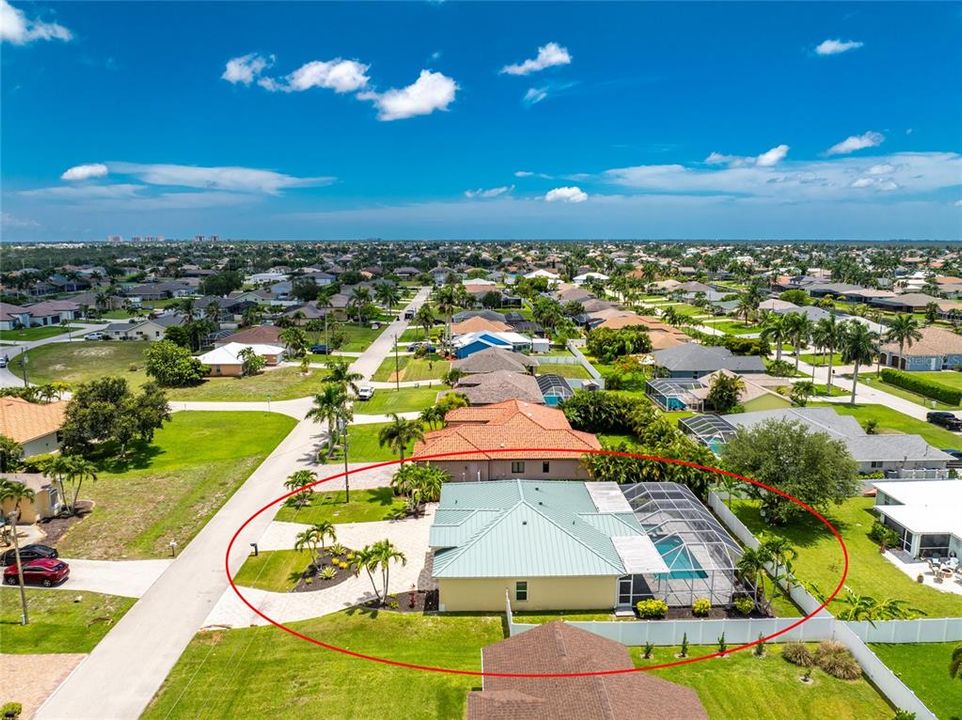 For Sale: $469,000 (3 beds, 2 baths, 2019 Square Feet)