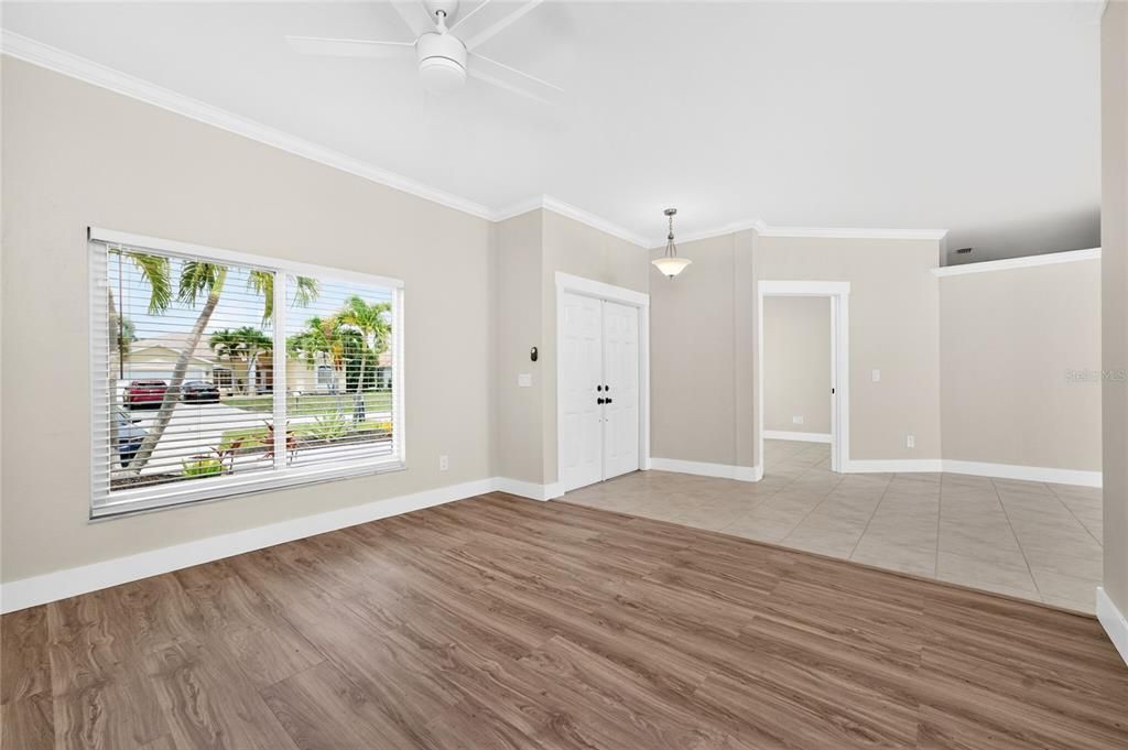 For Sale: $469,000 (3 beds, 2 baths, 2019 Square Feet)