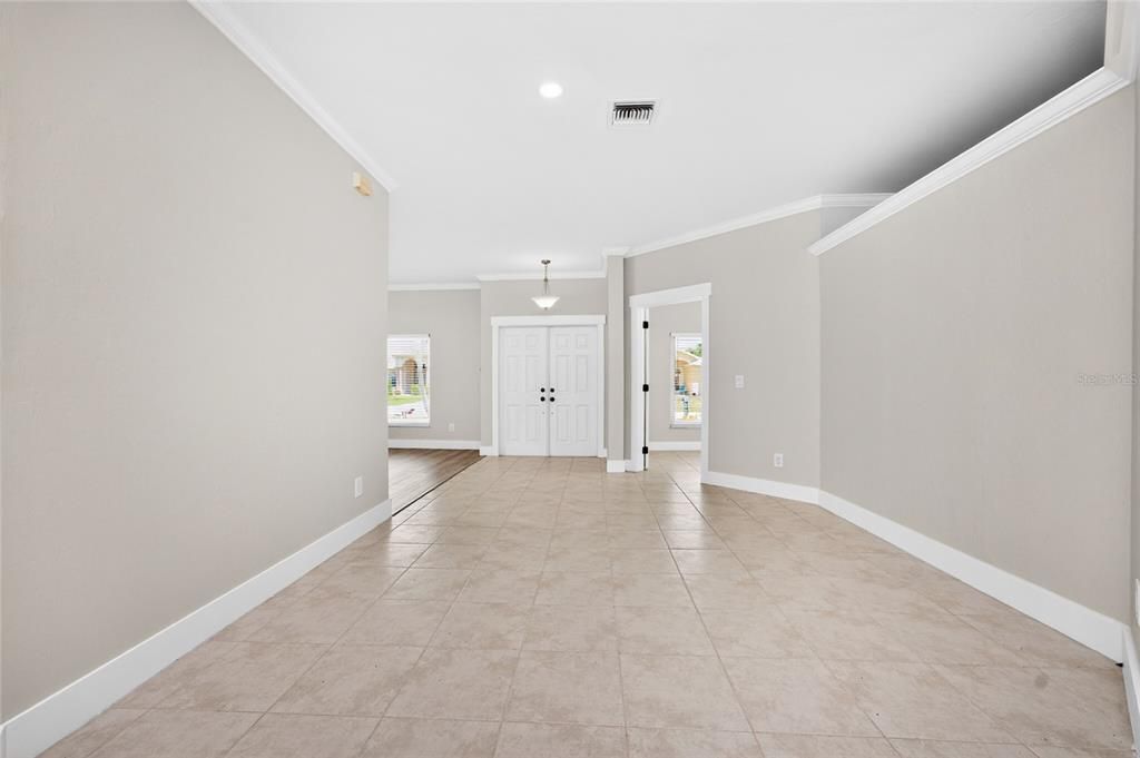 For Sale: $469,000 (3 beds, 2 baths, 2019 Square Feet)
