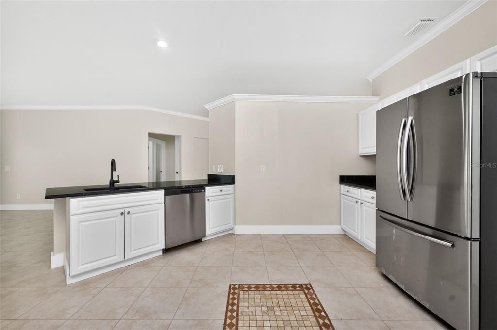 For Sale: $469,000 (3 beds, 2 baths, 2019 Square Feet)