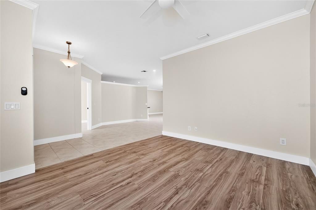 For Sale: $469,000 (3 beds, 2 baths, 2019 Square Feet)