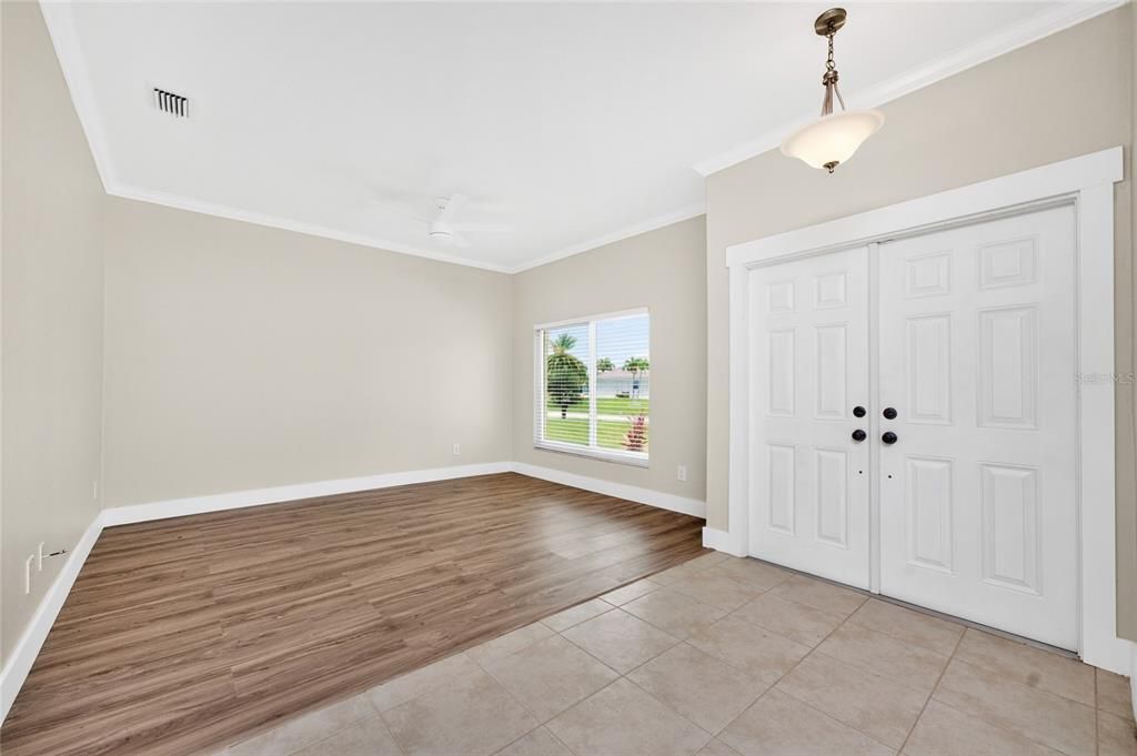For Sale: $469,000 (3 beds, 2 baths, 2019 Square Feet)